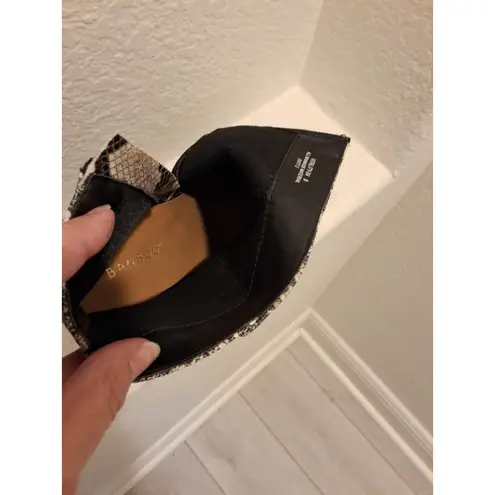 Bamboo Ankle Gold Snake Skin Embossed Regal Women's 2" Size 9 Boots