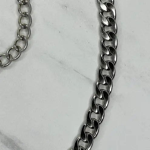 Silver Tone Flat Chain Link Belt Y2K Festival One Size (OS) ✨