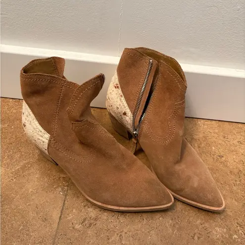 Dolce Vita Senica Cow Hair & Suede Western Booties Brown Size 8.5