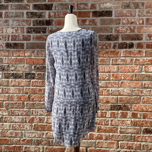 Rory Beca blue abstract printed long sleeved dress / XS / Excellent condition