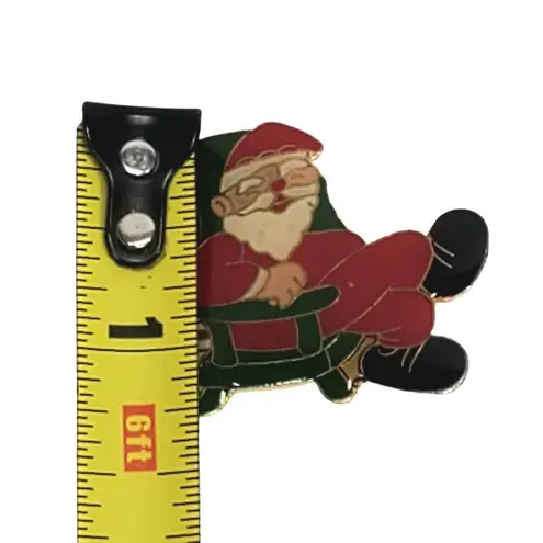 Relaxing Santa Claus Lapel Pin Christmas Holiday Vtg Holiday Decorative Xmas Green