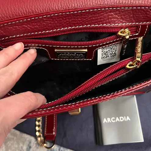 NWOT Arcadia Red and Gold Crossbody Bag with Chain Strap