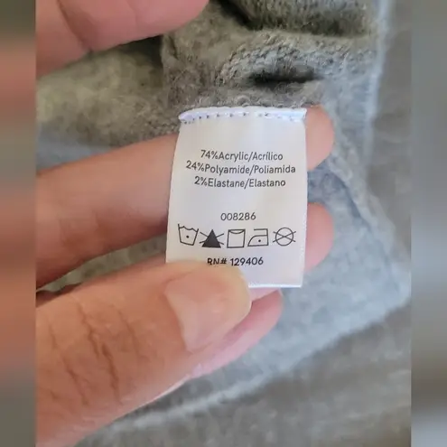 Venus Lascana  leopard print cold shoulder sweater sz. M