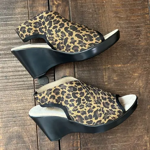 Charleston Shoe Co Wedge Sandals Slingback Size 8 Black