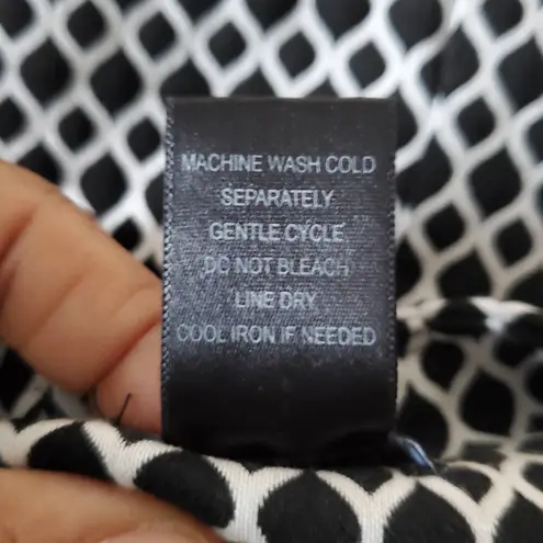 Soho Apparel Pull On Pencil Skirt Diamond Print Black & White M