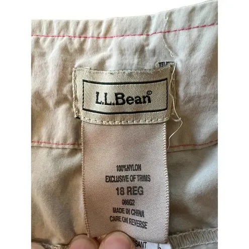 L.L.Bean  Womens 18 Comfort Trail Shorts 100% Nylon Light Khaki Hiking Drawstring