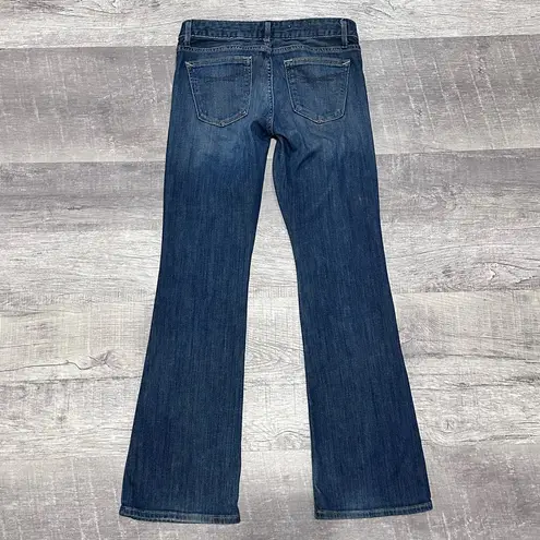 Gap  1969 Curvy Flare Bootcut Jeans Womens 2/26 P (29X31) Low Rise Medium Wash