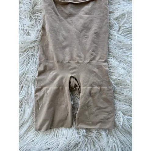 SKIMS Seamless Sculpt Butt Lifting Open Bust Bodysuit Clay Size Small