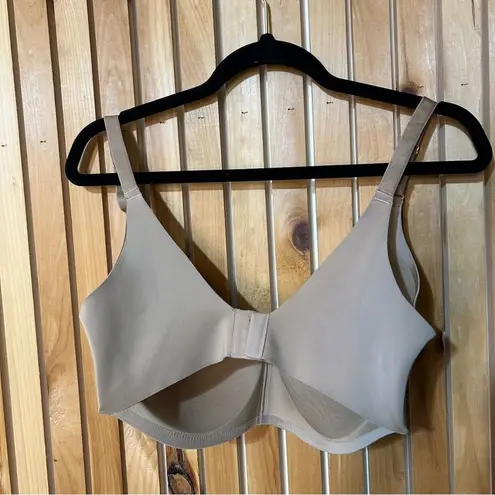 Wacoal Soma Vanishing 360 Wireless Bra Sand Size 36DD