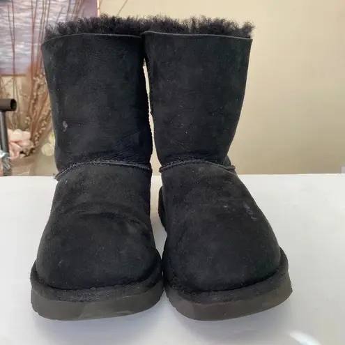 UGG  Women's Bailey Bow‎ II Boots size 6 - Image 3