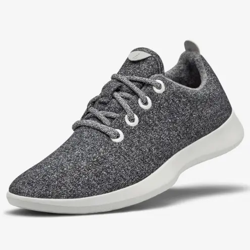 Allbirds Woman’s Wool Runners in Natural Grey (Light Grey Sole) Size 8
