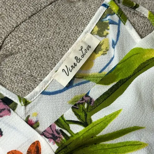 Vine & Love Tropical‎ Surplice Tank Top