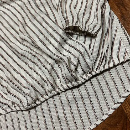 Franchescas Elbow length beige stripe auburn blouse Tan Size XS