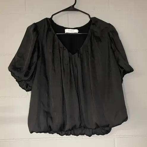 ASTR  The Label Black Bubble Sleeve V-Neck Short Sleeve Blouse Women’s Size Large