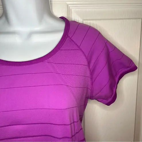 Athleta  Fastest Track Ruched Stripe Tshirt Short Sleeve Pinkish Purple M