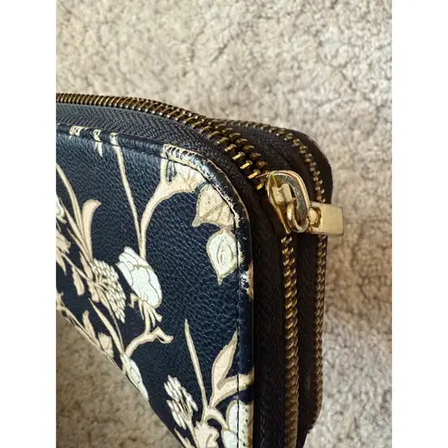 Floral Wristlet Wallet, Double Zip Around Clutch, Black