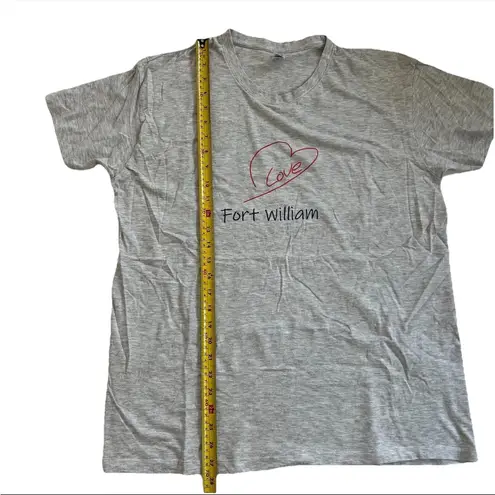 Fort William Scotland Souvenir Shirt Women’s XL Travel Gift Scottish Highlands Gray