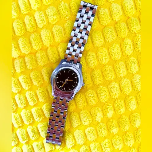 Gucci Ladies  stainless steel watch 🖤🤍