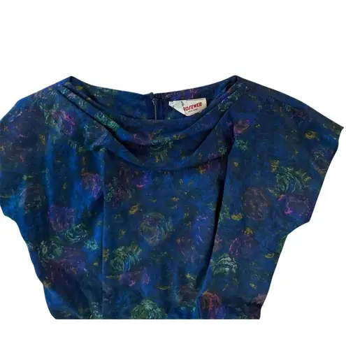 Rose Web New York Women's Vintage 1940s Skirt Suit M Blue/Green Swirl Pattern Blue Size 6