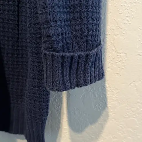 Forever 21  Navy Blue Women's Cardigan size S Knit Cozy Fall Winter Long Sleeve