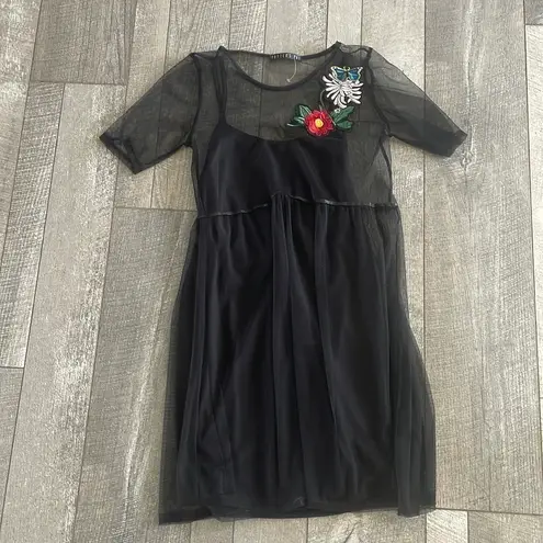 potter's pot  Size Small Black Mesh Floral Embroidered Dress