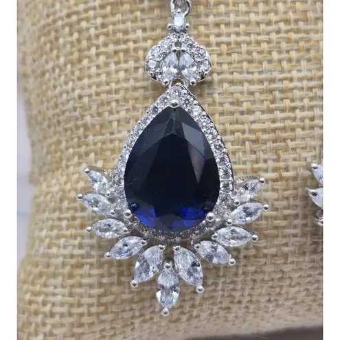 None Runway Statement Drop Chandelier Earrings Silver Tone & Blue Crystal Formal Prom