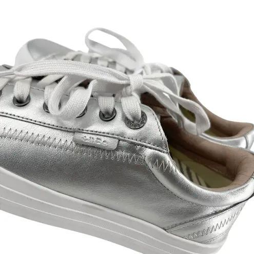 Taos Plim Soul Luxe Sneaker in Metallic Silver Size 6 Quiet Luxury Leather