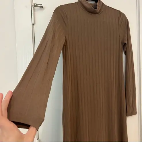 VERO MODA ribbed long sleeve midi dress in brown