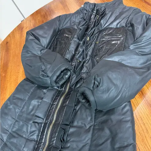 Weber Black Quilted Leather