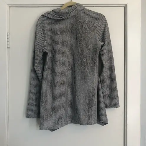 Women’s gray cowl neck long sleeve blouse sweater top flowy office turtleneck