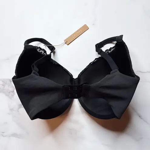 SKIMS NWT Fits Everybody Lace T-Shirt Bra