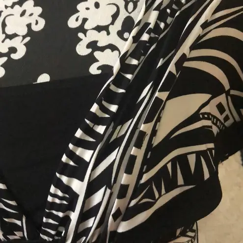 Camille La Vie Black & White Cap Sleeve Blouse M