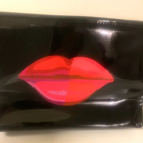 Macy's 👄💄✨Macy’s Large Black Makeup Travel bag - NWT