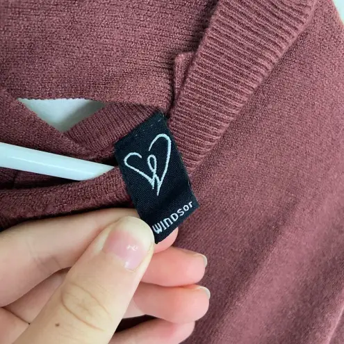 Windsor EUC |  women’s pink mauve crossed back sweater —‎ large - Image 4