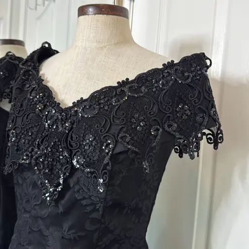 Scott McClintock vintage bedazzled jacquard goth pencil dress Black Size 10