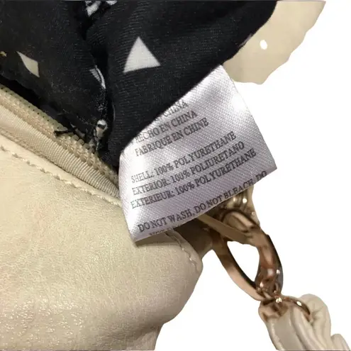 Street Level White shoulder bag/clutch/wristlet