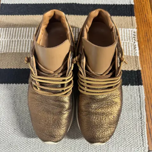 Esseutesse Fringe Sneakers Women EU38 US7.5 metallic bronze/gold Glam Boho Gold Size 7.5