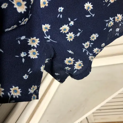 Vintage Y2K Floral Crop Top and Shorts Set Navy White Small Blue