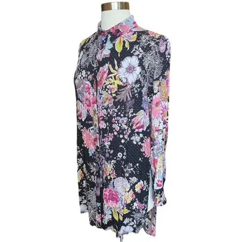 Maeve Anthropologie Floral Button Down With Shirttail Hem