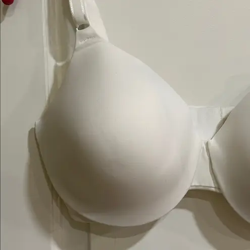 Warners This Is Not A Bra Underwire White NEW Size 40D Push Up Contour T