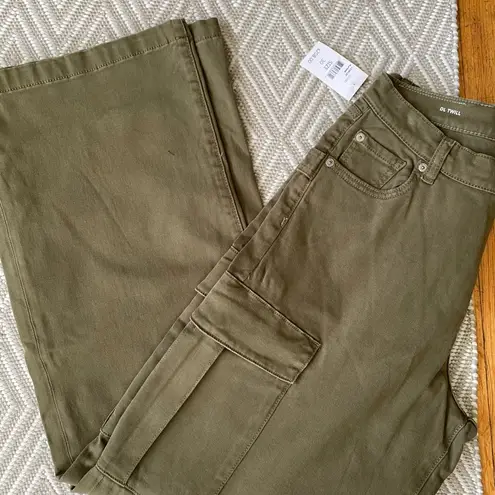 DL1961 New Women’s wide legs military green cargo pants, Size 30x33