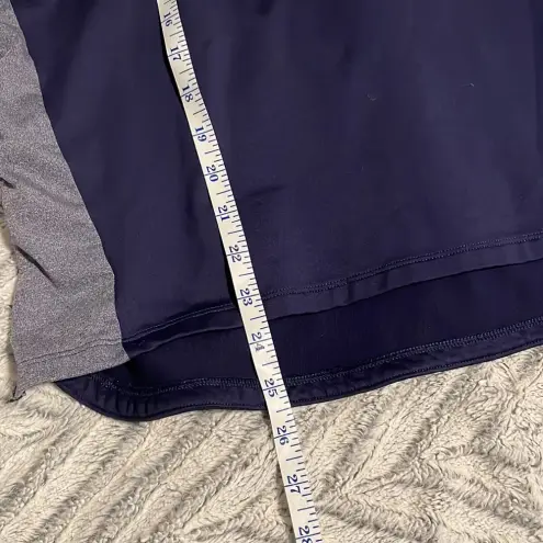 Under Armour Women’s  sweatshirt size medium‎ navy/gray