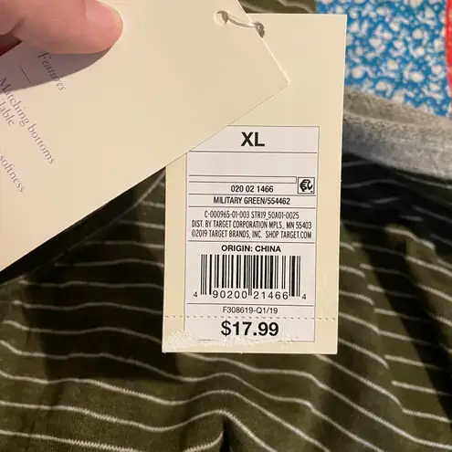 Stars Above XL Green Top