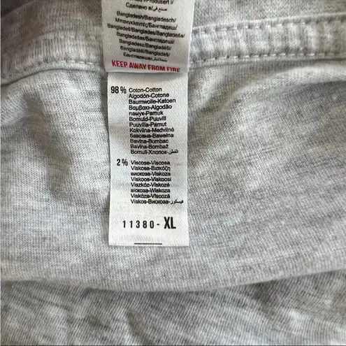 Fort William Scotland Souvenir Shirt Women’s XL Travel Gift Scottish Highlands Gray