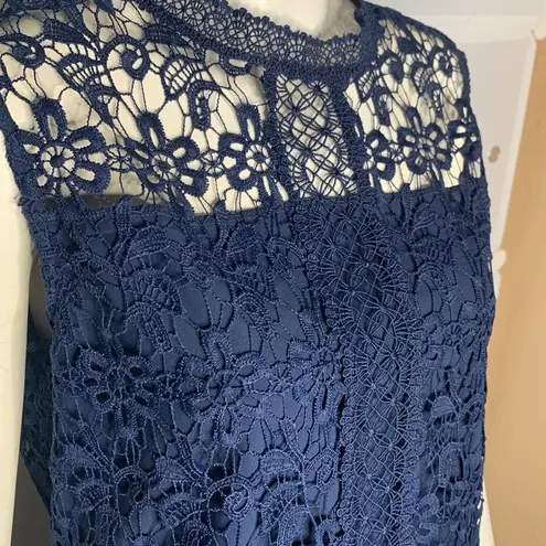 Laundry by Shelli Segal  Los Angeles Top Sleeveless Crochet Blue Size Medium