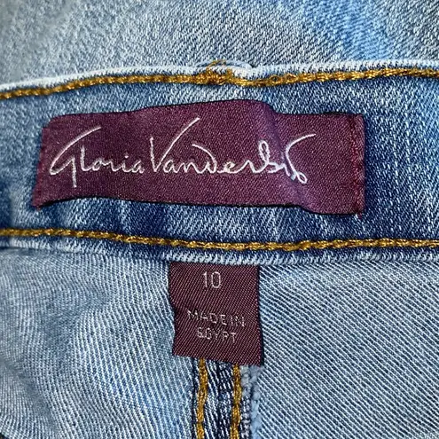 Gloria Vanderbilt Amanda light wash blue jeans average length 5 pockets size 10