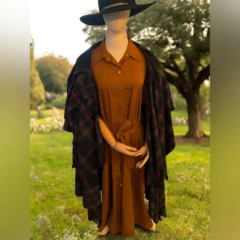 The Celtic Croft Tartan Cloak Green Plaid Oversized OS Multiple