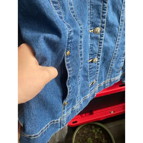 Vintage Denim Jean Jacket Shirt Medium Western Cowgirl Festival 70s Hippie Boho Blue