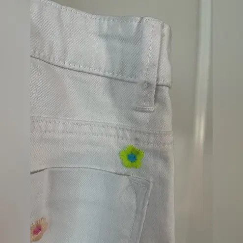 Tractr Blu White Straight Leg Flare Jeans Colorful Embroidery Flower Size 12/31
