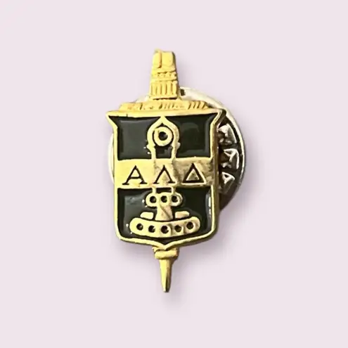 Vintage Alpha Lambda Delta Honor Society Gold Tone Lapel Pin Academic